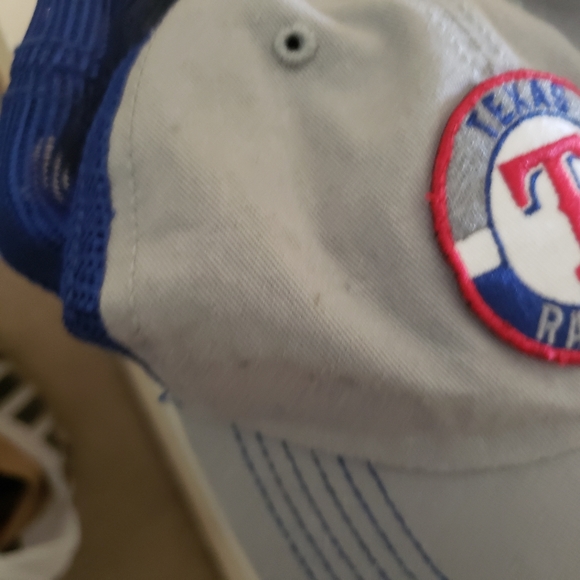 Texas Rangers Hat - Picture 3 of 4